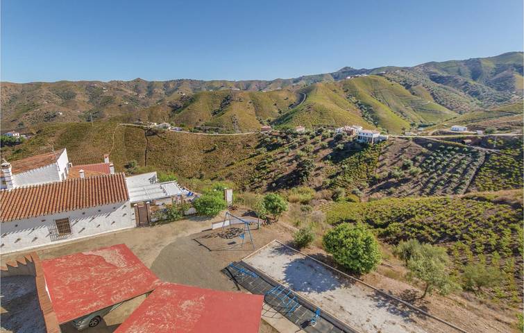 ¡Almáchar Apartamento - Piscina, Terraza, WiFi! in Almáchar, Provincia de Málaga