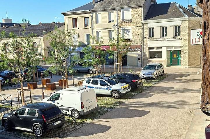 Ganze Wohnung, Cosy Studio Loft Air-conditioned in Sancoins, Saint-Amand-Montrond