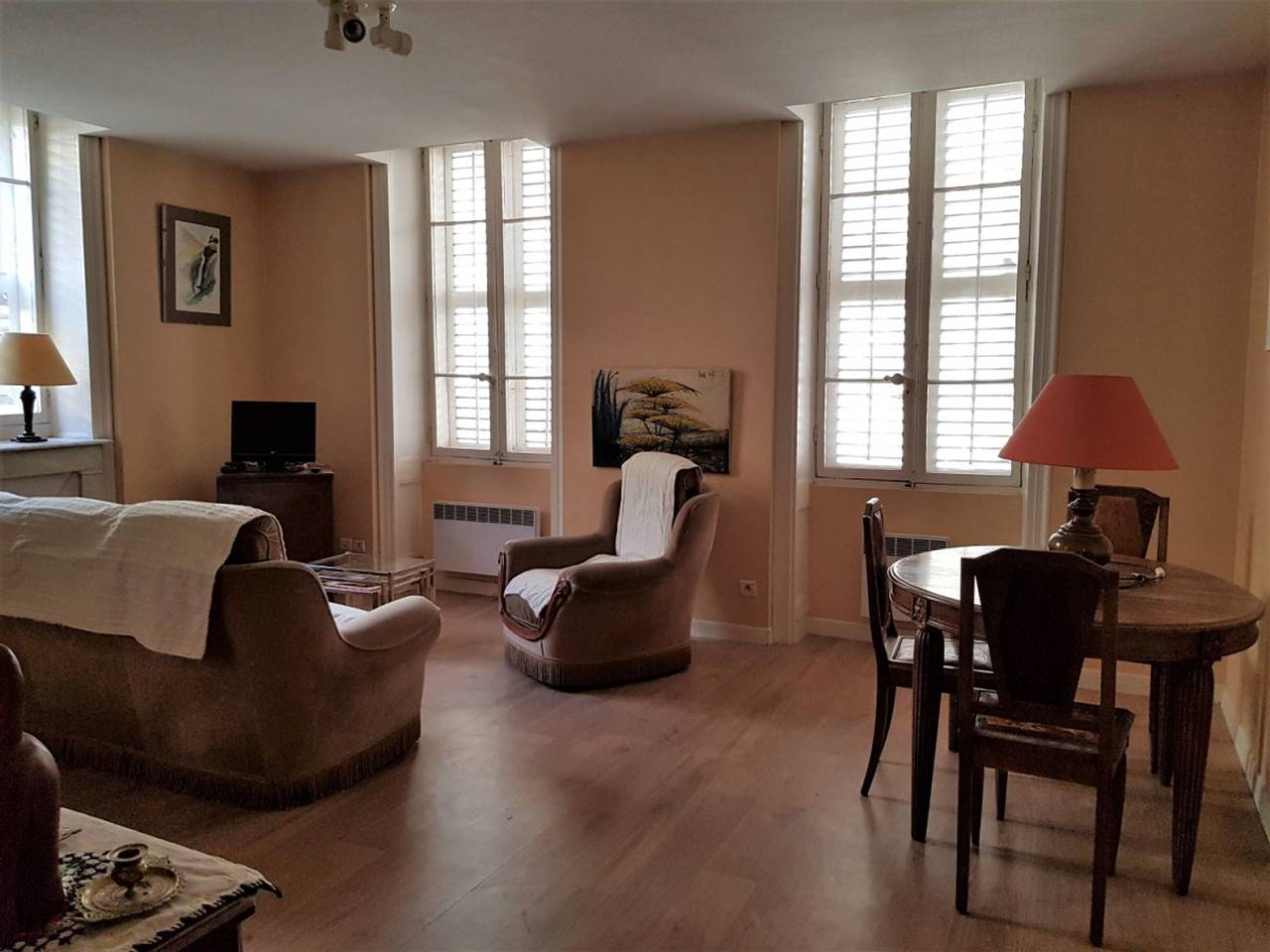 Appartement De Vacances pour 2 Personnes dans Aix-les-Bains, Région de Chambéry