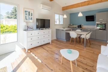 Holiday Home for 2 People in Valréas, Auvergne-Rhône-Alpes, Photo 3