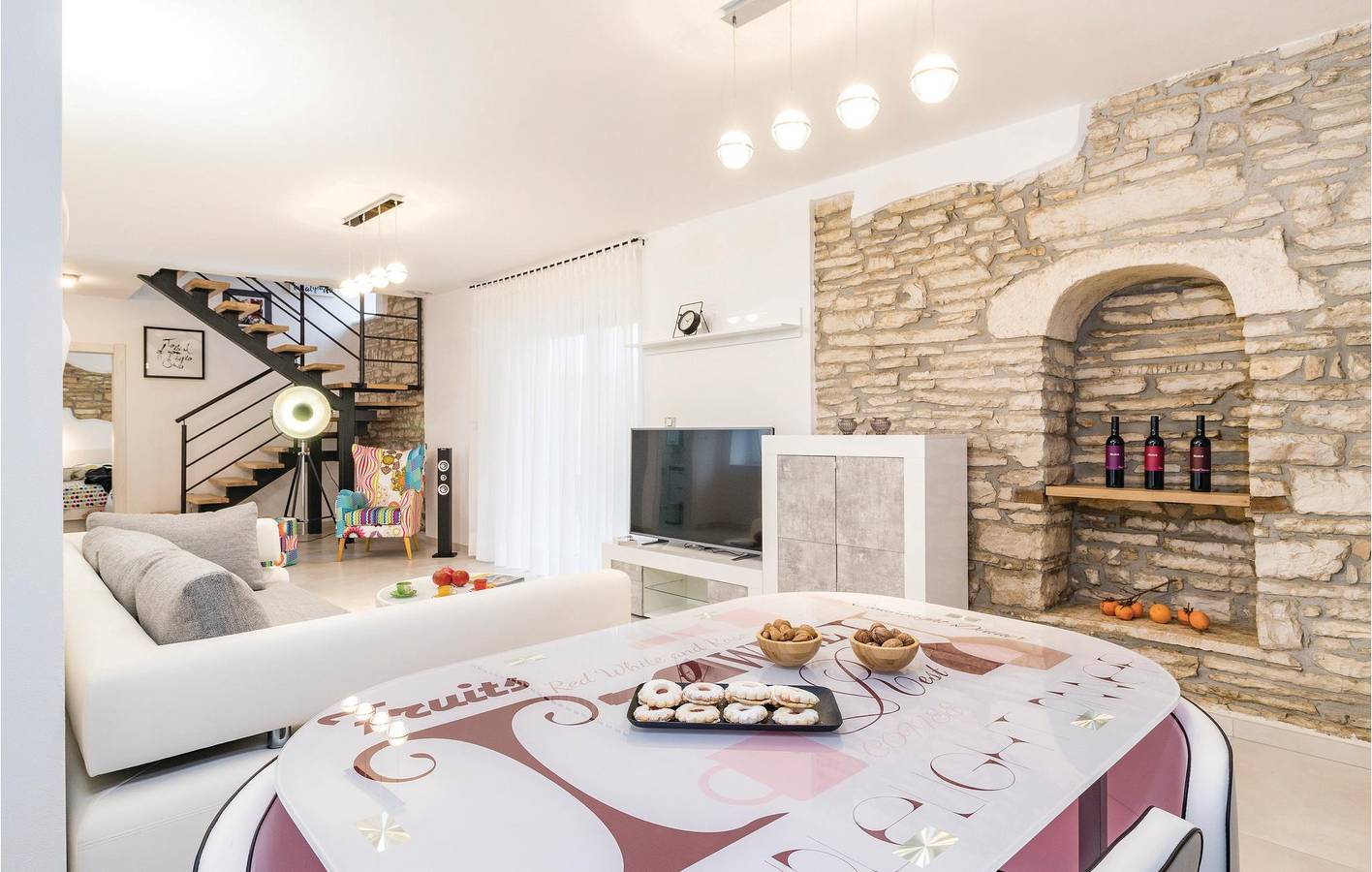 Charmante 2-Zimmer-Wohnung mit Pool in der Nähe des Stadtzentrums von Sajini in Barban, Südküste Istrien