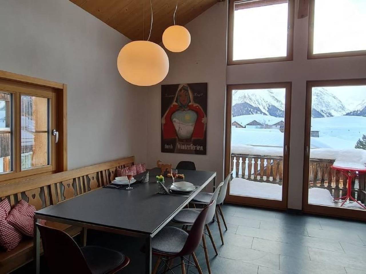 Ganze Wohnung, Hochwertige Wohnung "Vista" mit Panoramablick in Ftan, Unterengadin