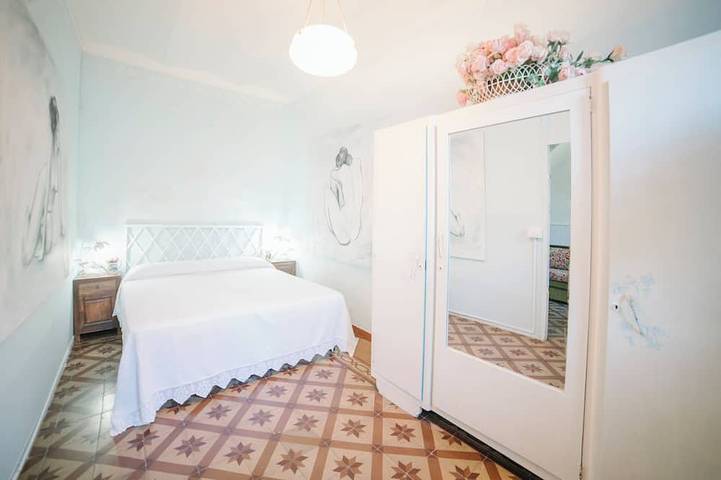 Stefania’s Calaparadiso: Historic Sardinian house in Lutturai, San Teodoro