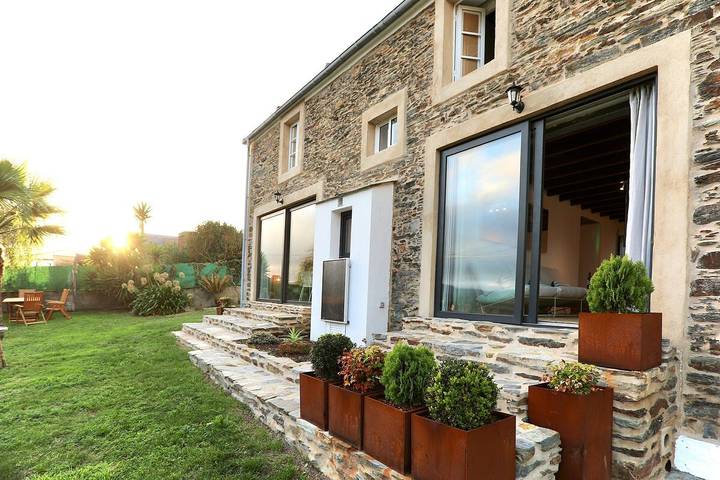 The Cliffs - Picon Seaside Cottage in Praia do Picón (Ortigueira), Ortigueira