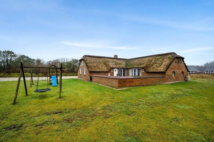 Villa für 14 Personen, mit Balkon/Terrasse und Sauna - 1