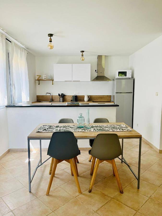 Appartement entier, Two-Bedroom Apartment in Lucciana, Région de Bastia