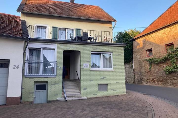 Ferienhaus für 9 Personen, mit Balkon