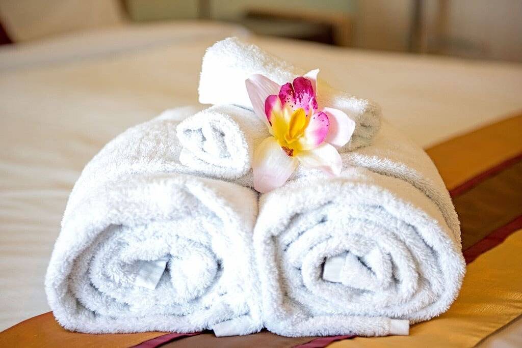 Ganze Wohnung, ❤️Baybliss Apartments, Serenity, Tropical, Romantic Retreat Studio 1❤️ in Shute Harbour, Mackay Region