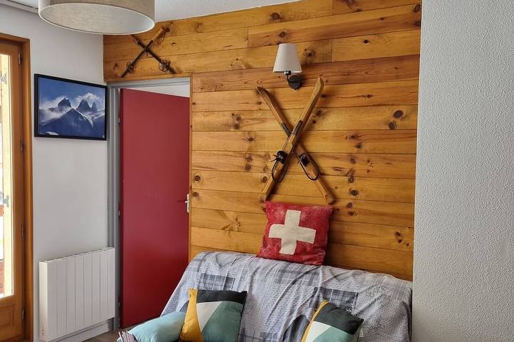 Gîte pour 6 personnes, avec balcon et piscine dans Col De La Croix De Fer - 4