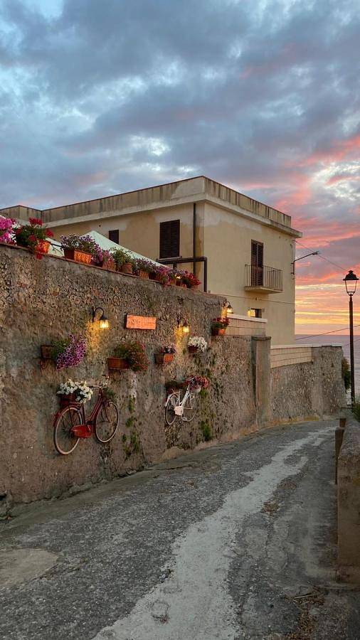 Chambre d’hôte pour 4 personnes, avec jardin et vue, animaux acceptés à Tropea - 4