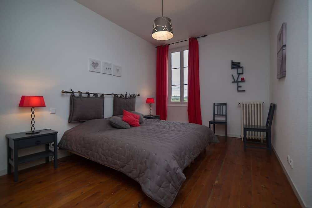 Grande maison de charme 11 personnes – 40 min de Bordeaux in Plassac, Région de Blaye