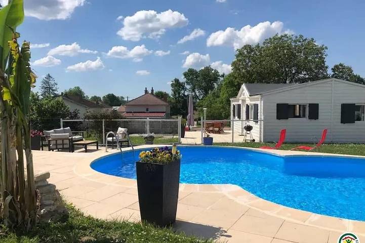 Gîte pour 4 personnes, avec jardin