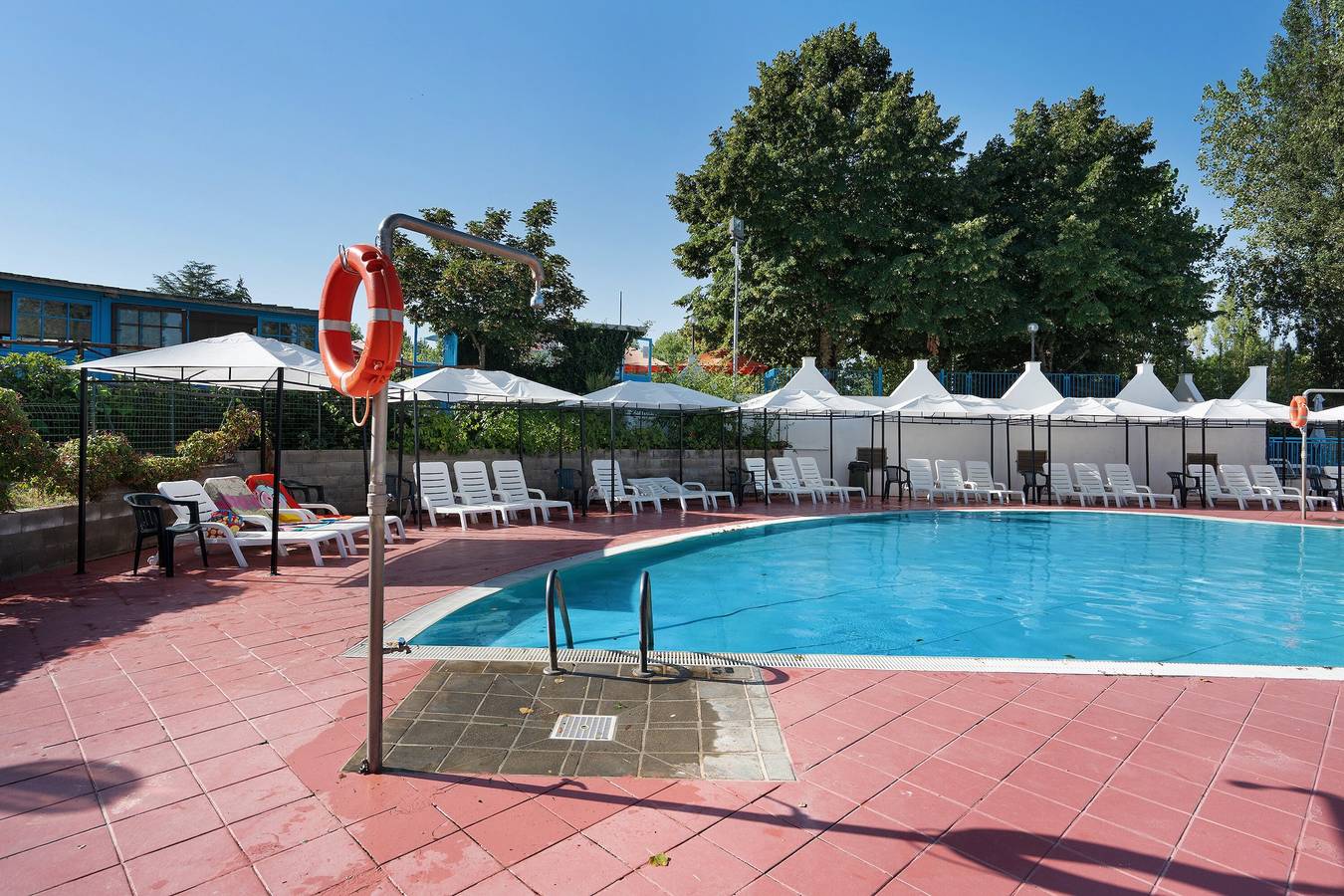 Mobil-home climatisé avec 3 piscines partagées in Bucine, Bucine (Gemeinde)