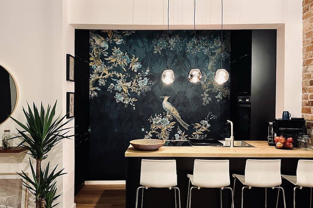 Ganze Wohnung, Design apartment shop window very centrally located in Hannover Mitte, Hannover