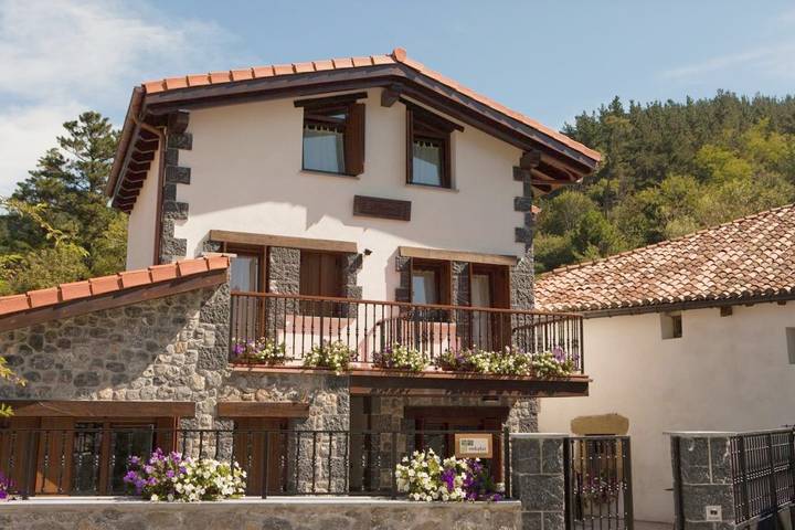 Casa rural para 3 personas, con terraza y vistas en Guipúzcoa - 2