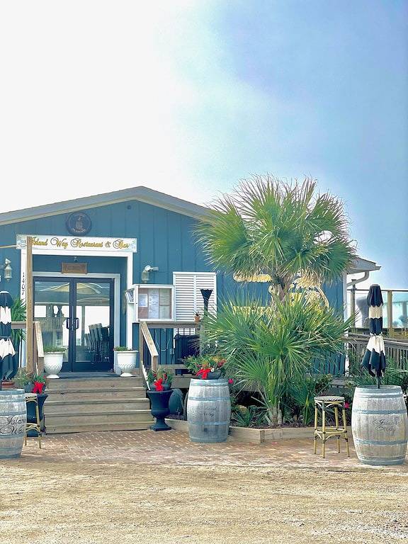 Deacon on Dolphin! Quaint 3rd Row Beach House with Ocean Views! in Oak Island (NC), Brunswick County