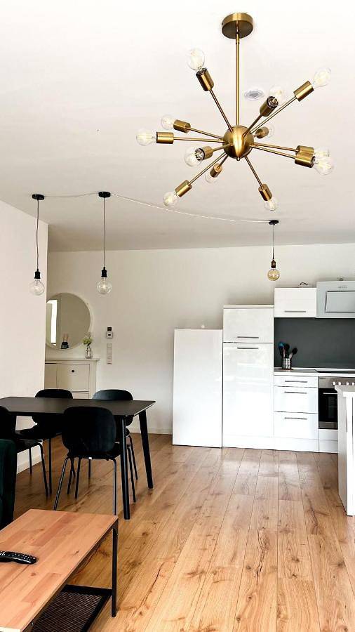 Entire apartment, 2 Zkb Apartment in Mannheim Küche - Parken - Großer Tv in Mannheim, Kurpfalz