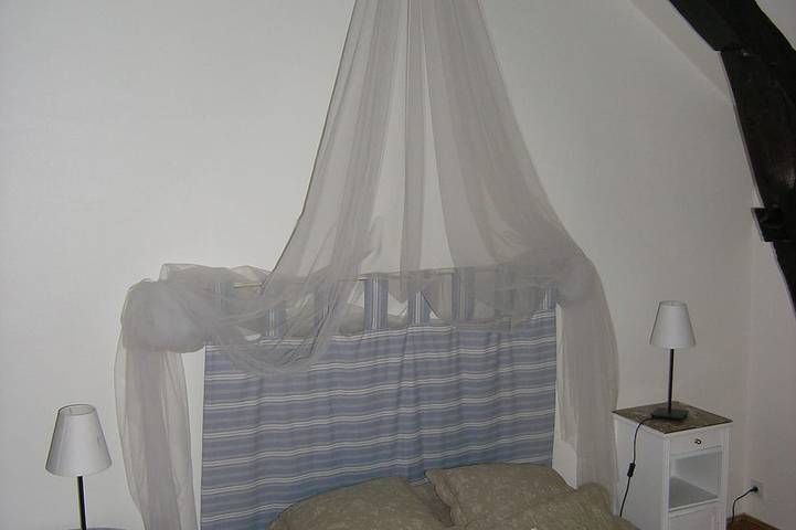 Location de vacances pour 11 personnes, avec jardin et jacuzzi ainsi que terrasse et sauna, animaux acceptés à Nouans-les-Fontaines - 4