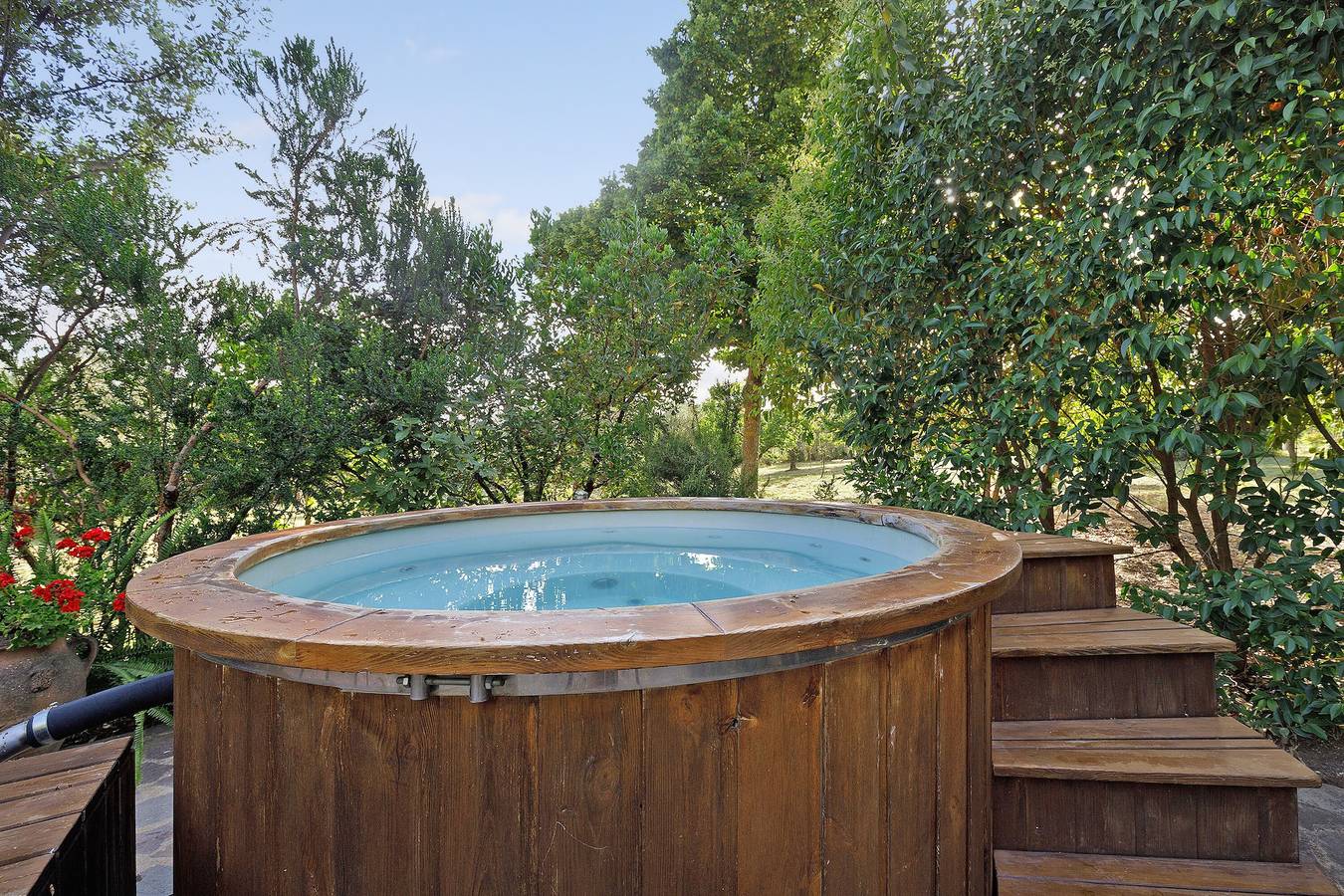 Zauberhaftes Landhaus bei Rom mit Whirlpool in Genzano di Roma, Parco Regionale dei Castelli Romani