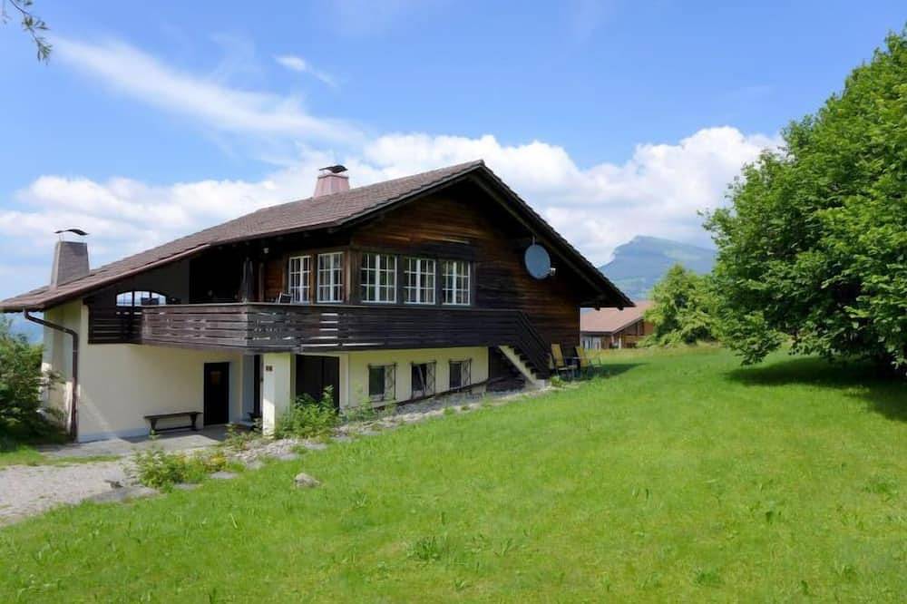 Panoramablick by Interhome in Aeschi bei Spiez, Thunersee