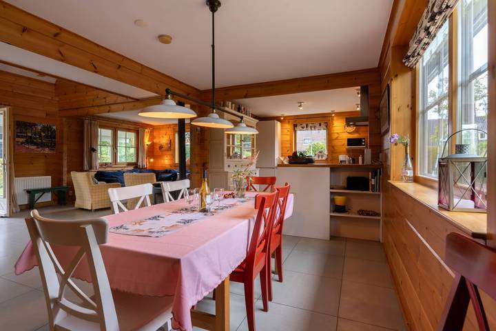 Finnhouse with fireplace near Domburg beach | Casembrootplein 14 in Domburgo, Walcheren