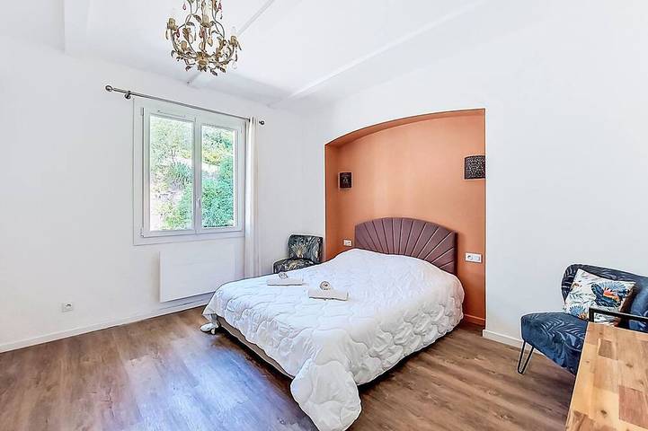 Location de vacances pour 8 personnes, avec jardin, animaux acceptés dans Plage de la Madrague - 2