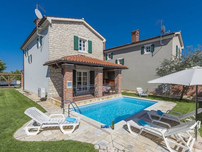 Ferienhaus für 5 Personen, mit Garten und Pool