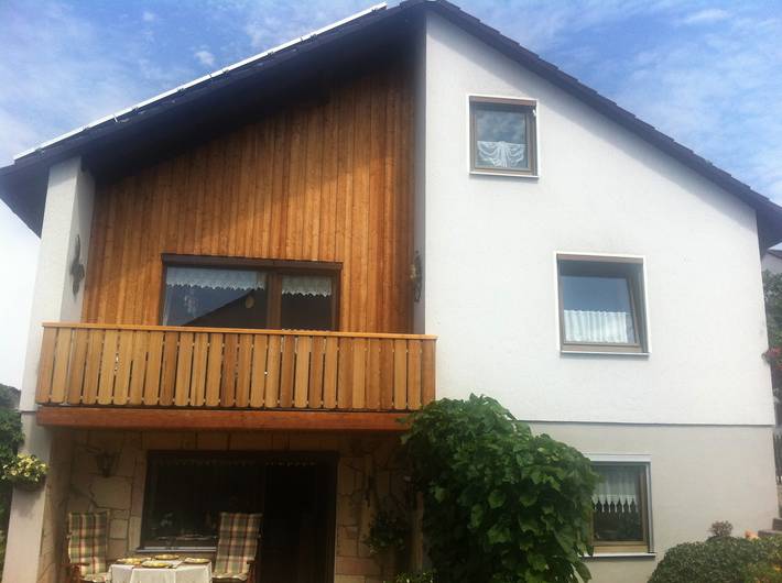 Ganze Wohnung, Ferienwohnung Meier Eveline - Ferienwohnung Eveline - mit Balkon und kostenfreies Wlan in Dollnstein, Altmühltal