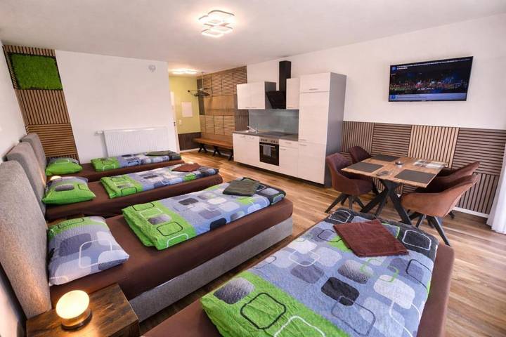 Ferienhaus für 4 Personen, mit Garten und Ausblick, mit Haustier in Rock am Ring