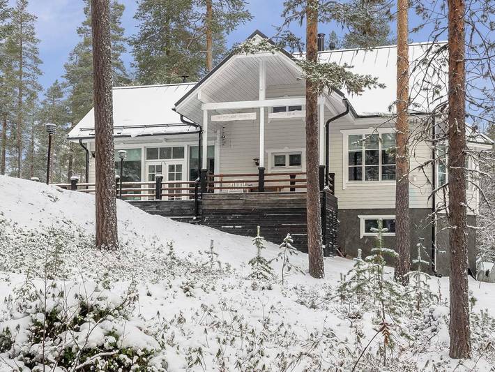 Ferienhaus für 6 Personen, mit Sauna und Seeblick in Salla