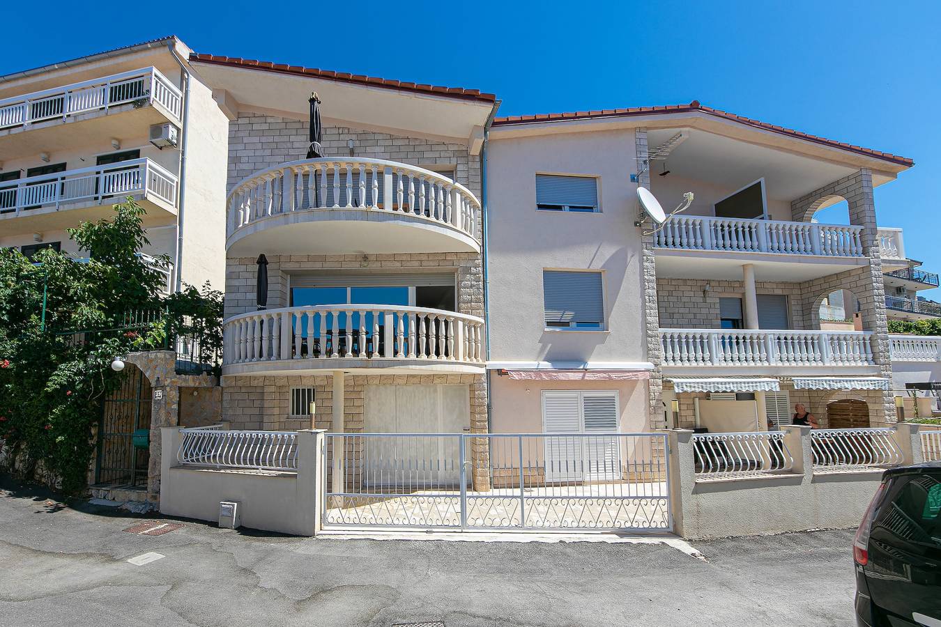 Entire apartment, Studio flat with terrace and sea view Stanići, Omiš As-19941-e in Stanici, Omiš-Riviera