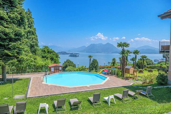 Bauernhof für 2 Personen, mit Pool und Garten, mit Haustier am Lago Maggiore