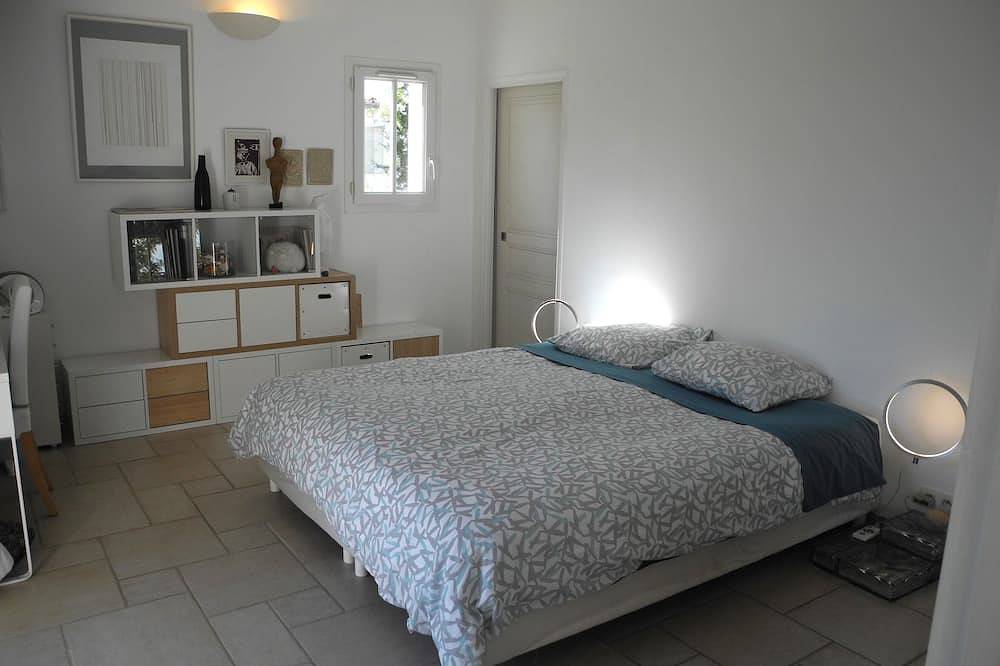Villa \"les pieds dans l'eau\" La Rochelle south for 10 people  in Angoulins, Región de La Rochelle