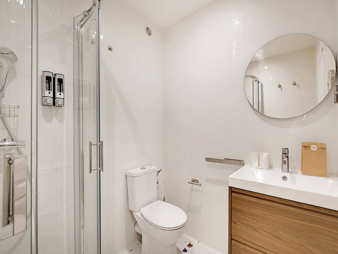 Ganze Wohnung, Moderne Residenz „Green Suites“ – Meudon/Vélizy in Meudon, Hauts-de-Seine