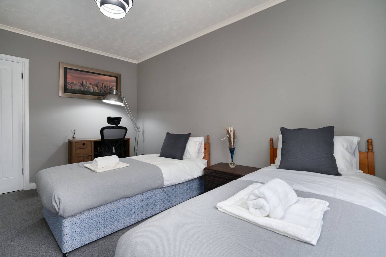 Geheel vakantieappartement, Vakantieappartement voor 4 personen met tuin in North Lanarkshire