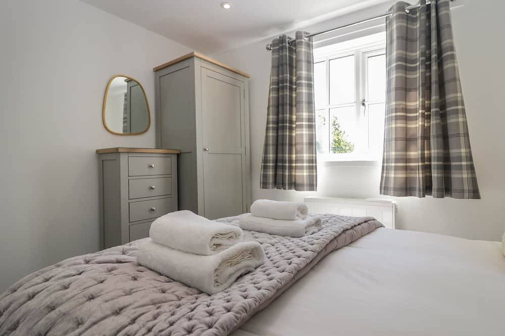 Betty'S Loft, character holiday cottage, with a garden in Hawkshead in Lake District