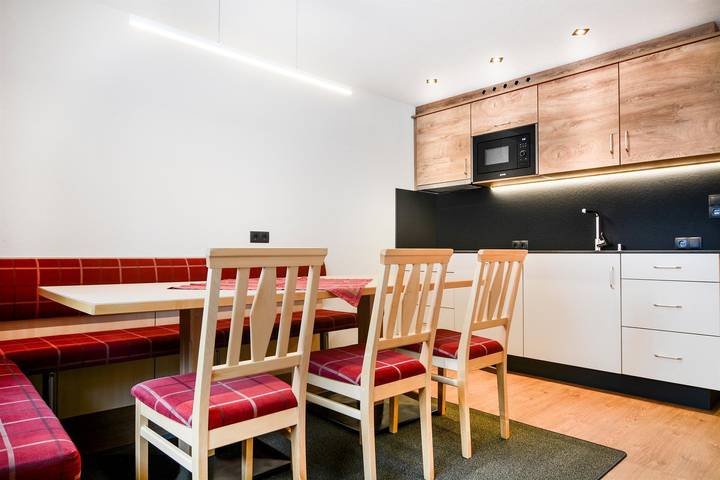 Ferienwohnung für 8 Personen, mit Ausblick und Balkon sowie Sauna - 1