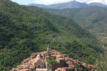 Gîte pour 2 personnes, avec terrasse, animaux acceptés à Apricale