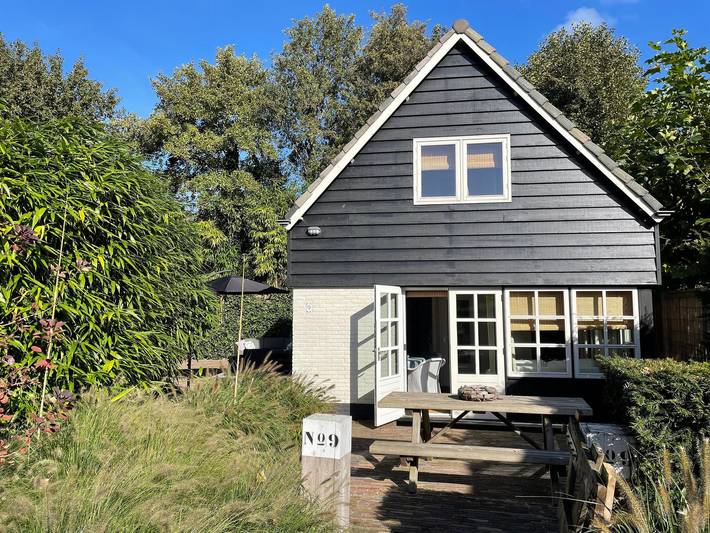 Ferienhaus für 3 Personen, mit Terrasse und Garten in Bergen (Nordholland)