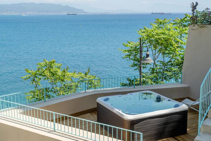 Villa pour 6 personnes, avec balcon ainsi que jardin et jacuzzi sur la Côte Amalfitaine - 3