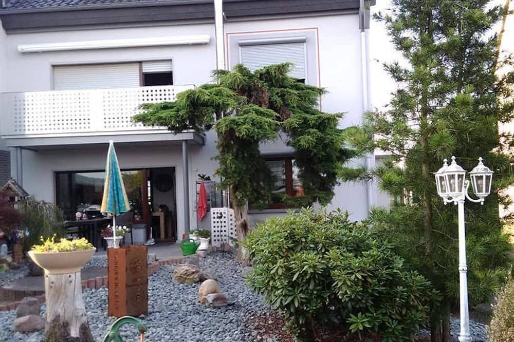 Ganze Wohnung, Ferienwohnung Winn - Appartement/Fewo, Dusche oder Bad, Wc, 1 Schlafrau in Bendorf, Osteifel