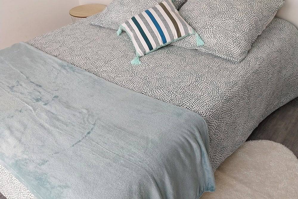 Villa 10/12 p. Swimming Pool, Spa & Private Sauna 2 kms from the beach, marshes, forests in Saint-Vincent-sur-Jard, Vandea