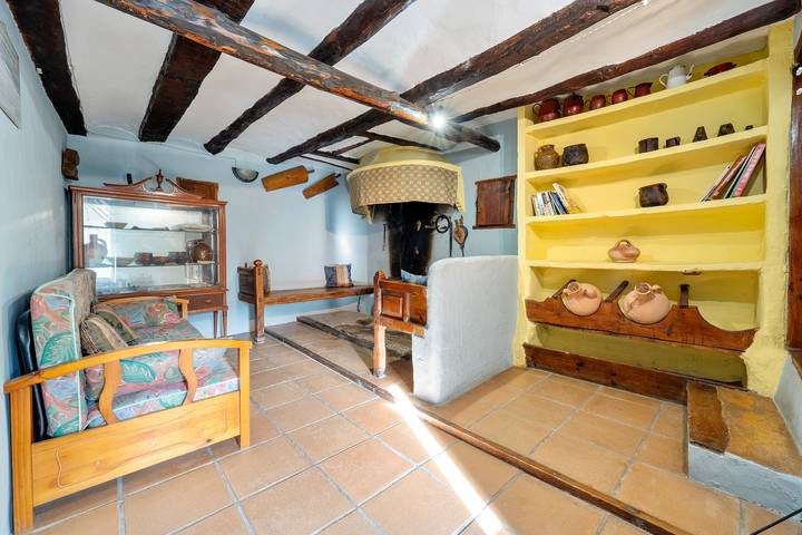 Casa rural 'El Obrador' con vistas a la montaña y jardín privado in Montoro de Mezquita, Villarluengo