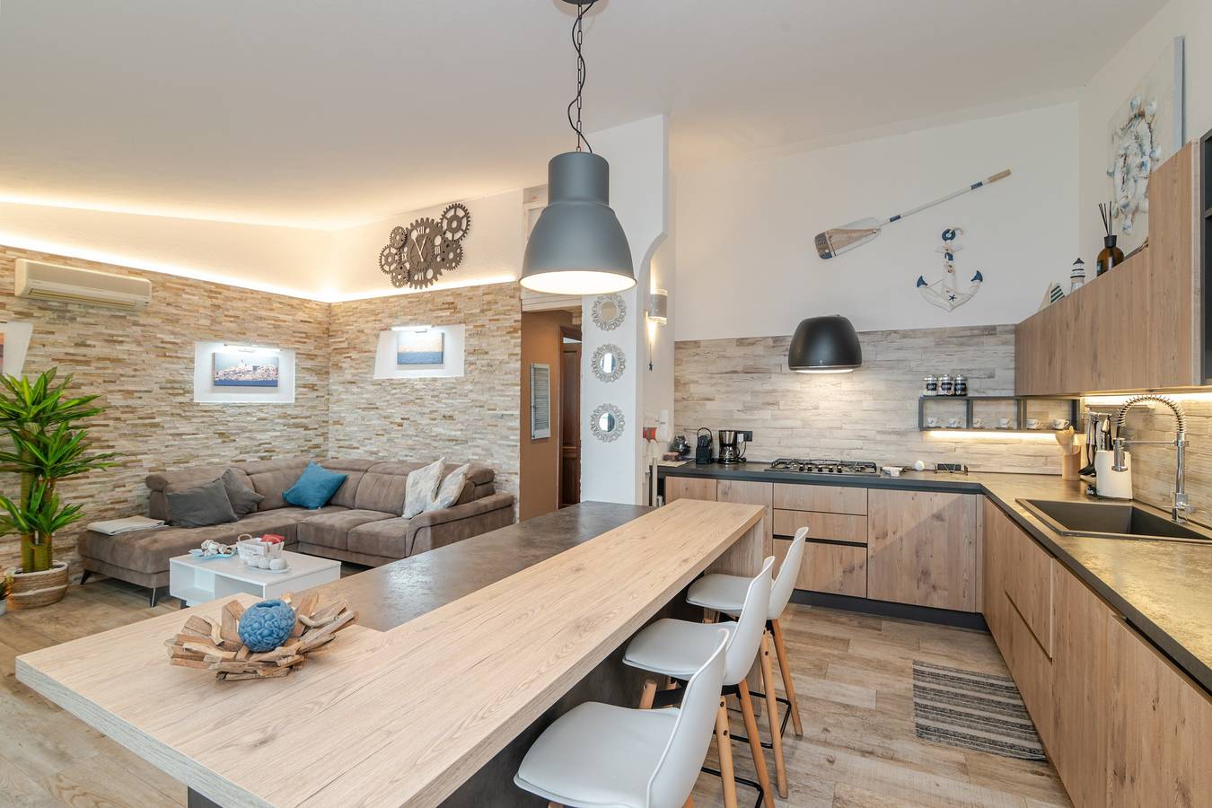 Casa Vacacional 'Nuevo Ático Stella Maris Palau' con Vistas al Mar, Wi-Fi y Aire Acondicionado in Palau (town), Palau (Cerdeña)