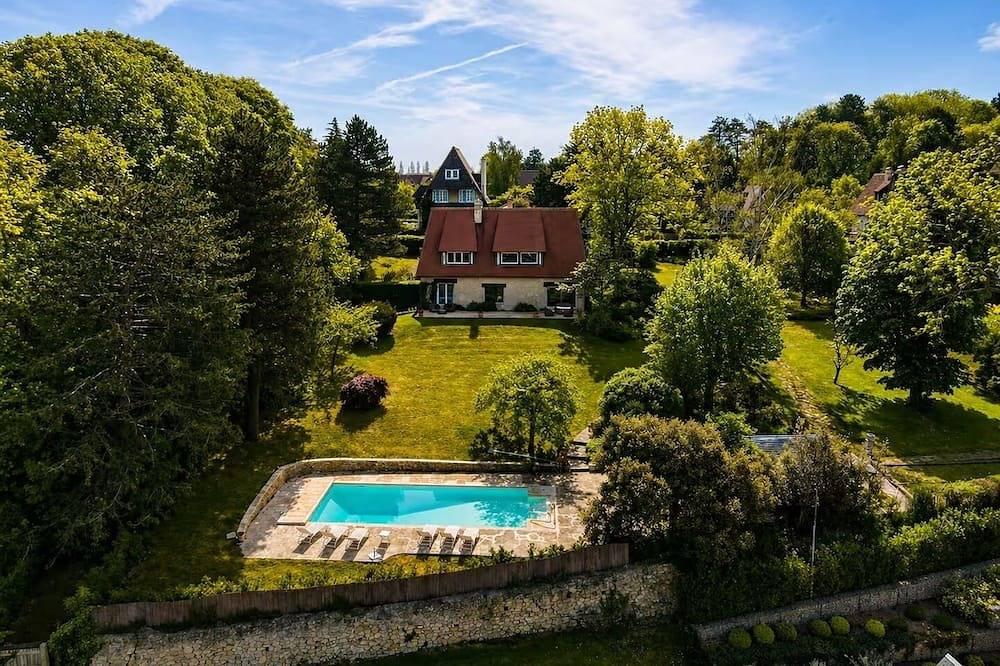 Magnificent residence Moulin Saint-Laurent Deauville with swimming pool & sauna 12 people in Deauville, Lisieux und Umgebung