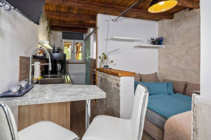 Ferienwohnung für 2 Personen, mit Whirlpool und Sauna sowie Garten