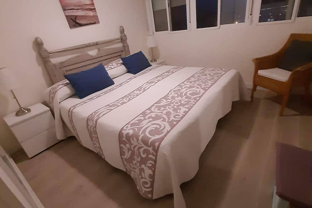 Entire apartment, Torremar Apartment In Front Of The Sea.  Vt- 450557-A in El Barrio, San Juan Playa