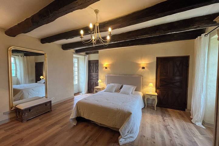 Location de vacances pour 8 personnes, avec jardin et terrasse à Savignac-de-Miremont - 3