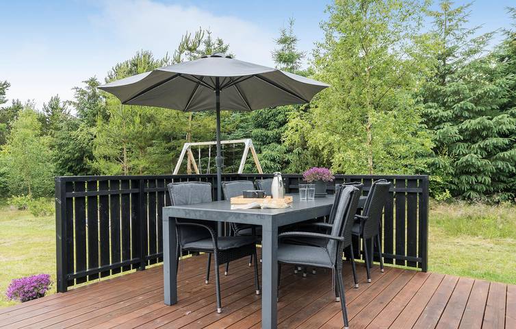 Ferienhaus für 6 Personen mit Terrasse in Lodbjerg Hede, Ringkøbing