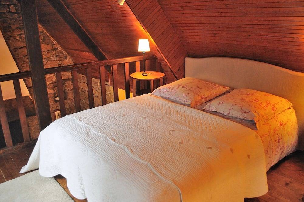 La Maison de Goas Lagorn, au cœur d'un site protégé et  à 100 m de la plage in Beg-Léguer, Trébeurden